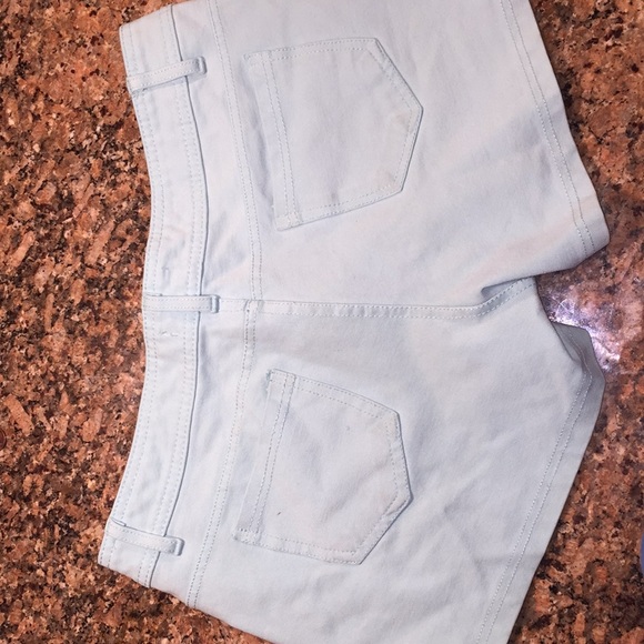 Shorts - Picture 2 of 3